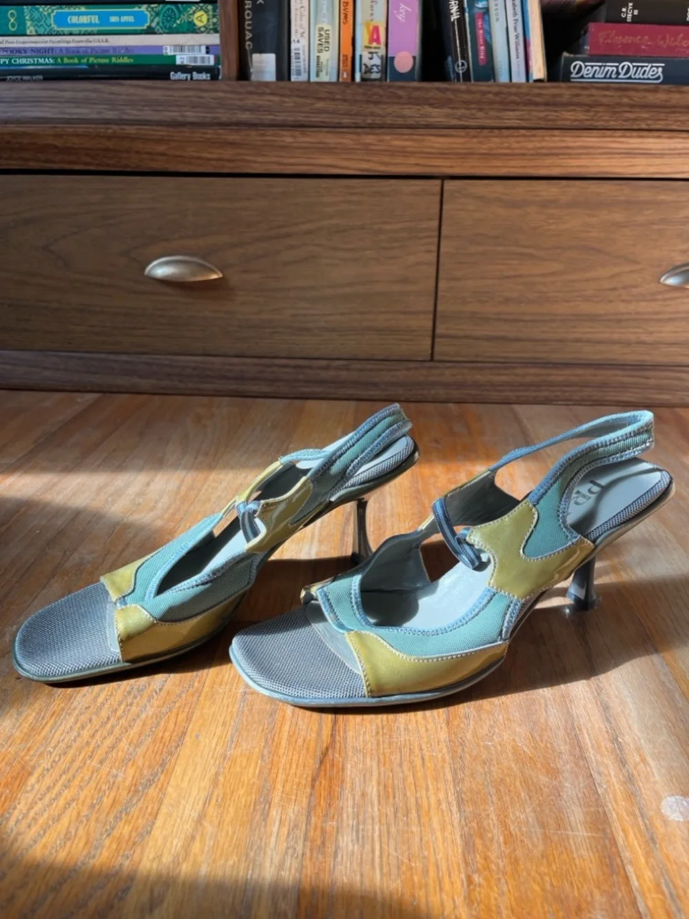 Iconic 2000s Prada Mercury slingback mesh kitten heels - Picture 3 of 13